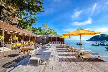 Hotel Strandnhe Beach Club by Haadtien in Koh Tao - Bild 1