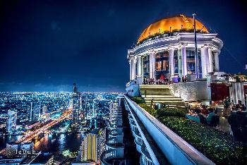 Hotel Zentrumsnhe Tower Club At Lebua in Bangkok - Bild 1