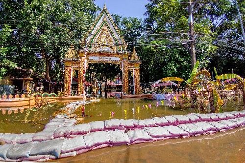 Bild Anhaltende Regenflle setzen Zentralthailand unter Wasser