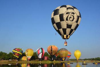 Ballon Festival - Bild 2 - mit freundlicher Genehmigung von Depositphotos 