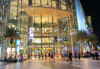 Bekleidung kaufen in Thailand Bild 6 - - mit freundlicher Genehmigung von Depositphotos