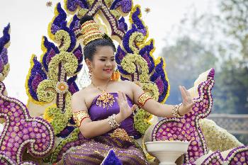 Flower Festival Beauty-Queens - Bild 2 - mit freundlicher Genehmigung von Depositphotos 