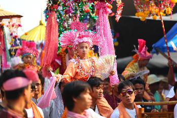 Poi Sang Long Festival (ปอยส่างลอง) - Bild 5 - mit freundlicher Genehmigung von Depositphotos 