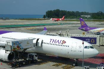 Thai Air am Flughafen - Bild 3