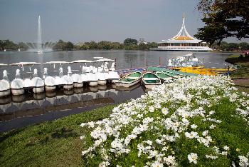 Traumhafter Suan Luan Park in Bangkok - Bild 4 - mit freundlicher Genehmigung von Depositphotos 