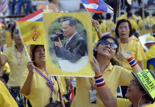 5. Dez. in Thailand: Vaterschaft feiern und Knig Bhumibol ehren - Reisenews Thailand - Bild 1