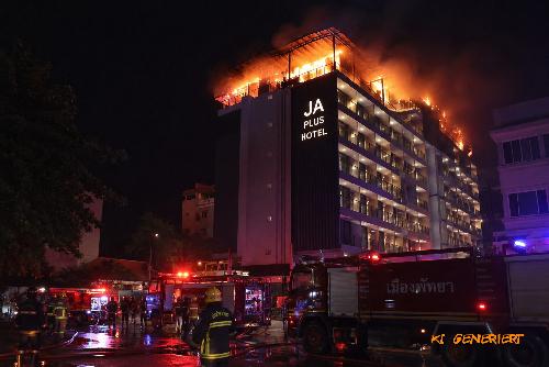 Bild Brand in Pattaya-Hotel: 4 Verletzte, 240 Gäste gesichert