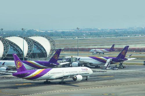 Chaos fr Fluggste am Flughafen Bangkok - Reisenews Thailand - Bild 1