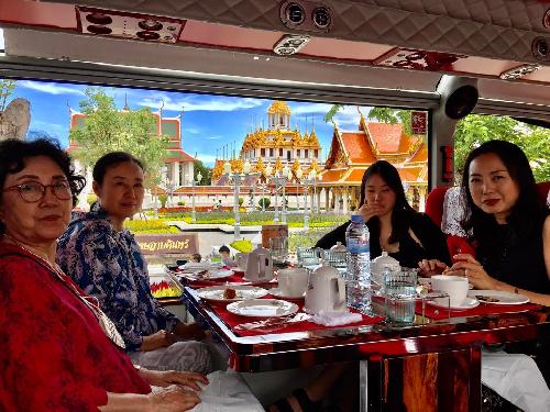 Die Thai Bus Food Tour - schauen, schlemmen und geniessen - Reisenews Thailand - Bild 2