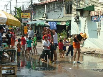 Die wichtigsten Tipps fr Songkran Thailand