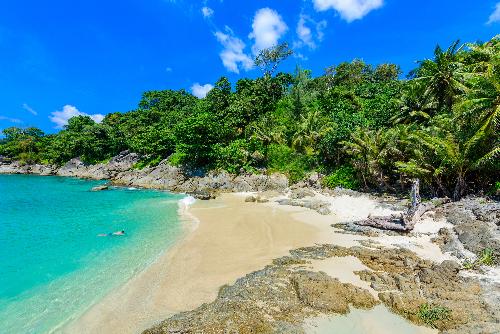 Freedom Beach Phuket - Illegale Landnutzung in Schutzgebiet - Reisenews Thailand - Bild 1