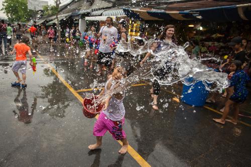 Gouverneur gibt Einschrnkungen zu Songkran bekannt Thailand