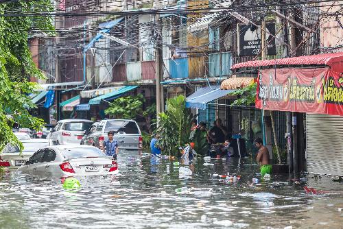 Notmanahmen - Tausende Haushalte im Sden Thailand evakuiert - Reisenews Thailand - Bild 1