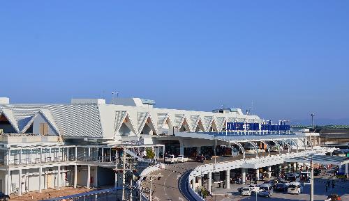 Starker Anstieg des Passagieraufkommens am Phuket Airport - Reisenews Thailand - Bild 1